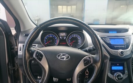 Hyundai Elantra V, 2013 год, 910 000 рублей, 19 фотография