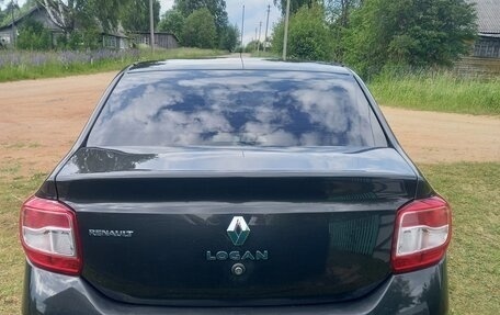 Renault Logan II, 2017 год, 700 000 рублей, 6 фотография