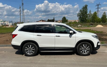 Honda Pilot III рестайлинг, 2020 год, 3 700 000 рублей, 3 фотография