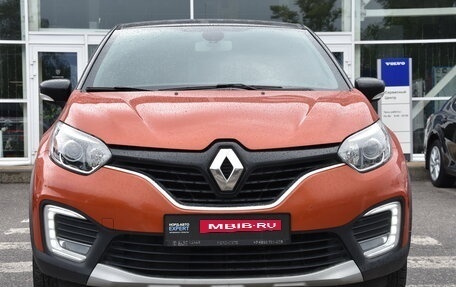 Renault Kaptur I рестайлинг, 2019 год, 1 580 000 рублей, 2 фотография