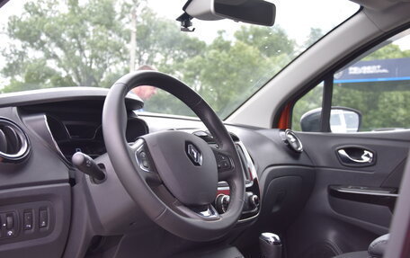 Renault Kaptur I рестайлинг, 2019 год, 1 580 000 рублей, 15 фотография