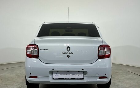 Renault Logan II, 2015 год, 800 000 рублей, 3 фотография