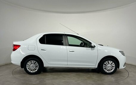 Renault Logan II, 2015 год, 800 000 рублей, 5 фотография