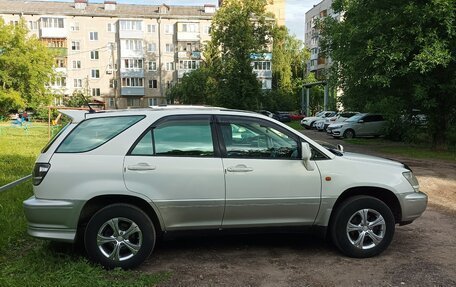 Toyota Harrier, 2002 год, 820 000 рублей, 1 фотография