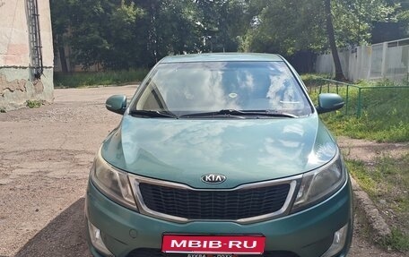 KIA Rio III рестайлинг, 2013 год, 799 999 рублей, 1 фотография