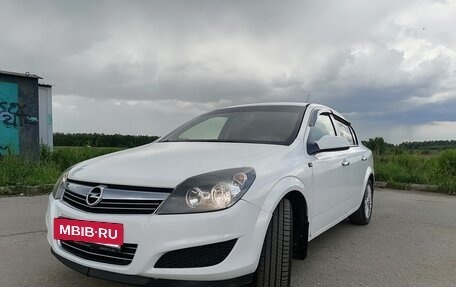 Opel Astra H, 2012 год, 680 000 рублей, 3 фотография
