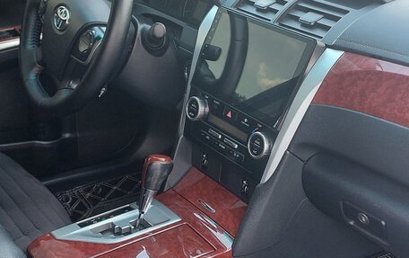 Toyota Camry, 2014 год, 1 760 000 рублей, 4 фотография