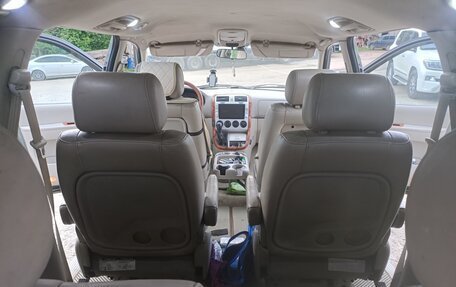 KIA Carnival III, 2005 год, 650 000 рублей, 6 фотография
