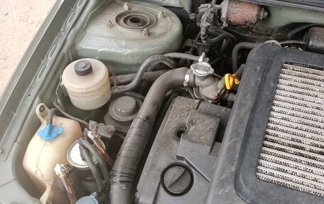 KIA Carnival III, 2005 год, 650 000 рублей, 7 фотография