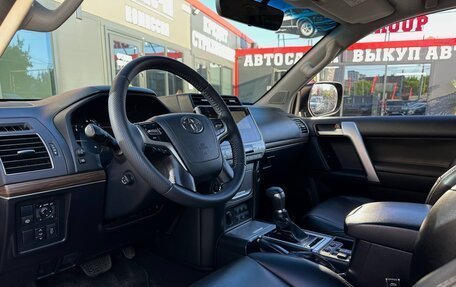 Toyota Land Cruiser Prado 150 рестайлинг 2, 2017 год, 3 749 000 рублей, 25 фотография
