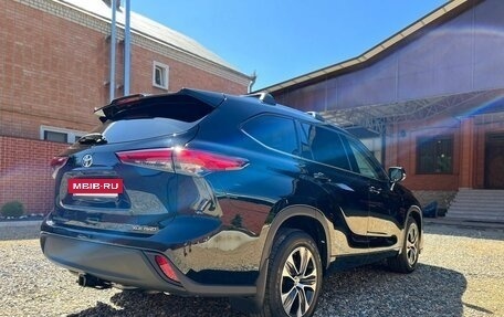 Toyota Highlander, 2021 год, 5 550 000 рублей, 14 фотография