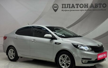 KIA Rio III рестайлинг, 2015 год, 850 000 рублей, 3 фотография