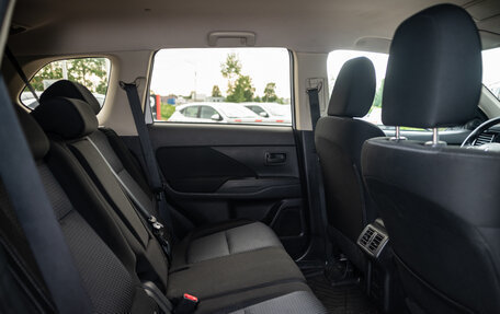 Mitsubishi Outlander III рестайлинг 3, 2018 год, 1 429 000 рублей, 14 фотография