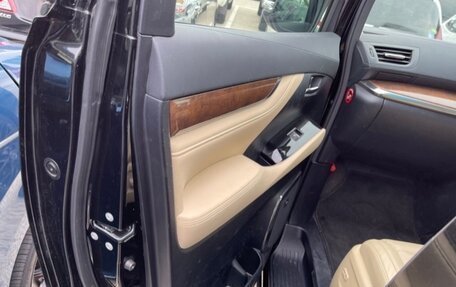 Toyota Alphard III, 2015 год, 3 900 000 рублей, 15 фотография