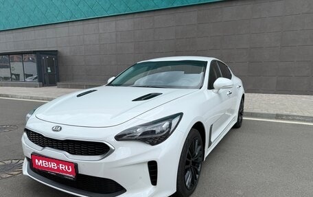 KIA Stinger I, 2018 год, 2 600 000 рублей, 1 фотография