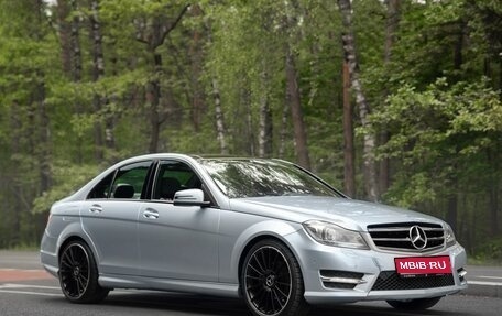 Mercedes-Benz C-Класс, 2012 год, 1 850 000 рублей, 1 фотография