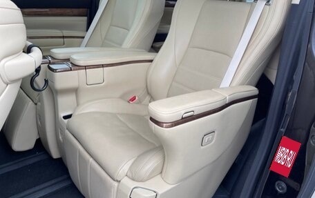 Toyota Alphard III, 2015 год, 3 900 000 рублей, 22 фотография
