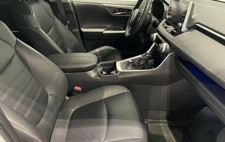 Toyota RAV4, 2019 год, 2 569 000 рублей, 9 фотография