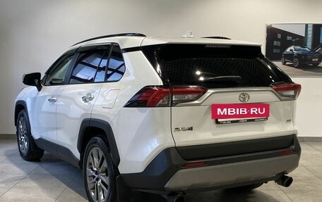 Toyota RAV4, 2019 год, 2 569 000 рублей, 7 фотография