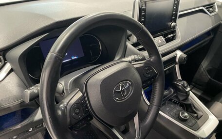 Toyota RAV4, 2019 год, 2 569 000 рублей, 14 фотография