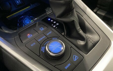 Toyota RAV4, 2019 год, 2 569 000 рублей, 19 фотография