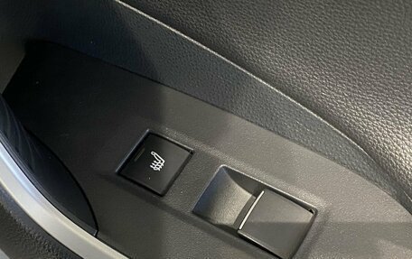 Toyota RAV4, 2019 год, 2 569 000 рублей, 24 фотография