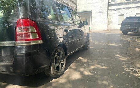 Opel Zafira B, 2010 год, 540 000 рублей, 8 фотография