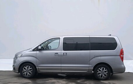 Hyundai H-1 II рестайлинг, 2021 год, 3 395 000 рублей, 8 фотография