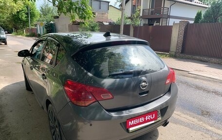 Opel Astra J, 2012 год, 600 000 рублей, 3 фотография