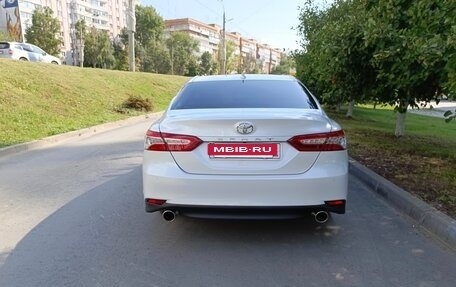 Toyota Camry, 2019 год, 2 800 000 рублей, 5 фотография