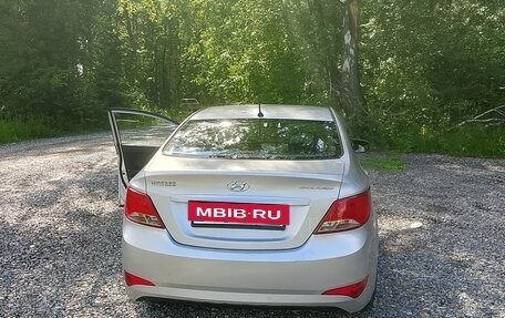 Hyundai Solaris II рестайлинг, 2015 год, 700 000 рублей, 4 фотография