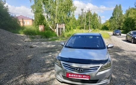 Hyundai Solaris II рестайлинг, 2015 год, 700 000 рублей, 8 фотография
