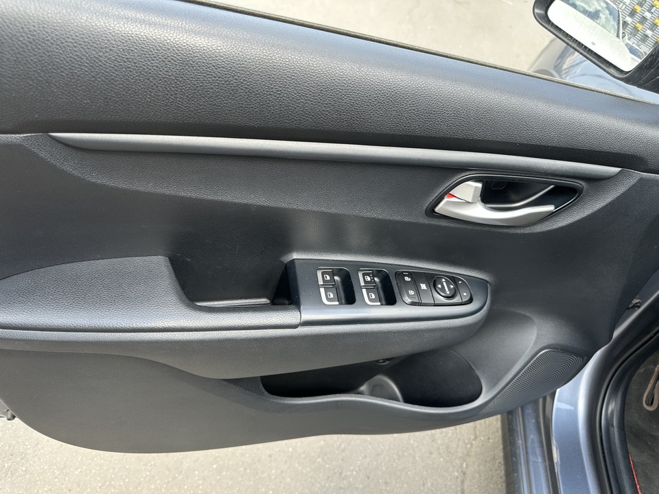 KIA Rio IV, 2018 год, 1 395 000 рублей, 8 фотография