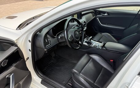 KIA Stinger I, 2018 год, 2 600 000 рублей, 7 фотография