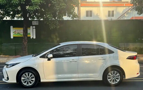 Toyota Corolla, 2020 год, 1 200 000 рублей, 4 фотография