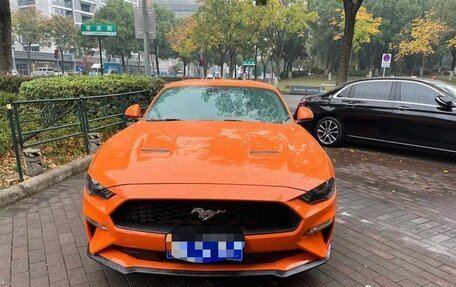 Ford Mustang VI рестайлинг, 2021 год, 2 700 000 рублей, 2 фотография