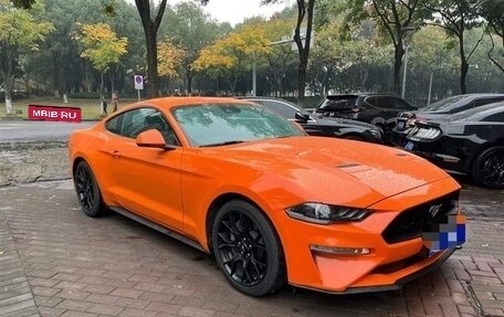 Ford Mustang VI рестайлинг, 2021 год, 2 700 000 рублей, 3 фотография