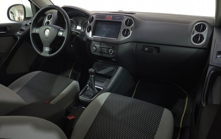 Volkswagen Tiguan I, 2009 год, 820 000 рублей, 14 фотография
