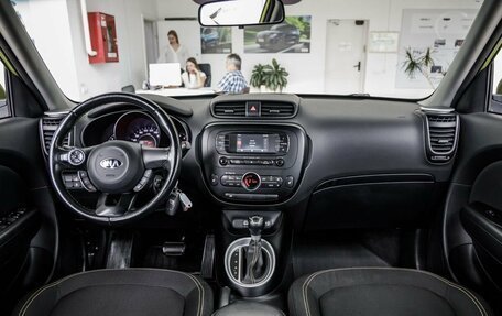KIA Soul II рестайлинг, 2015 год, 1 598 000 рублей, 28 фотография