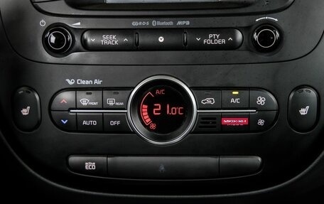 KIA Soul II рестайлинг, 2015 год, 1 598 000 рублей, 32 фотография