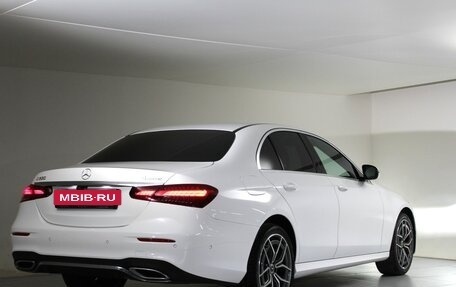 Mercedes-Benz E-Класс, 2021 год, 4 450 000 рублей, 4 фотография