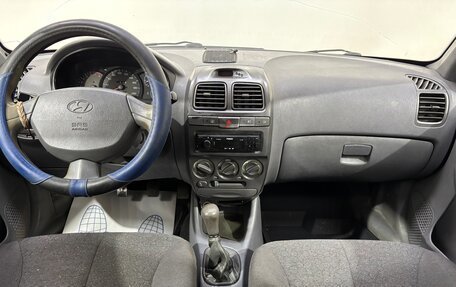 Hyundai Accent II, 2003 год, 180 000 рублей, 10 фотография