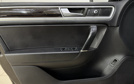 Volkswagen Touareg III, 2014 год, 2 450 000 рублей, 7 фотография