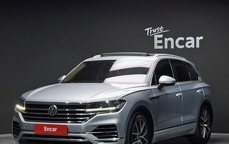 Volkswagen Touareg III, 2021 год, 3 586 000 рублей, 1 фотография