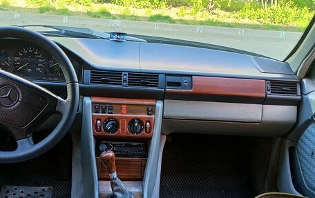 Mercedes-Benz W124, 1989 год, 280 000 рублей, 4 фотография