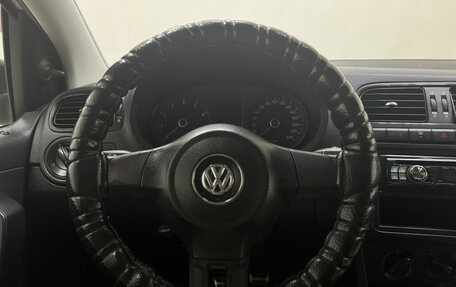 Volkswagen Polo VI (EU Market), 2011 год, 640 000 рублей, 11 фотография