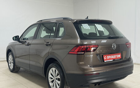 Volkswagen Tiguan II, 2019 год, 2 580 000 рублей, 6 фотография