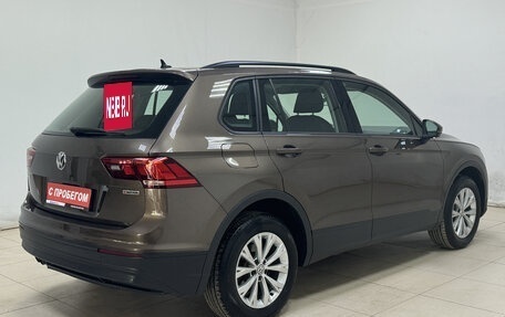 Volkswagen Tiguan II, 2019 год, 2 580 000 рублей, 4 фотография