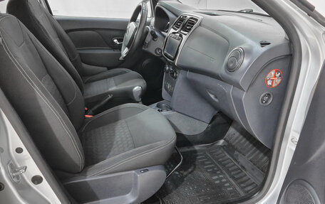 Renault Sandero II рестайлинг, 2015 год, 740 000 рублей, 15 фотография
