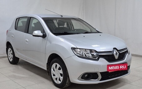 Renault Sandero II рестайлинг, 2015 год, 740 000 рублей, 3 фотография